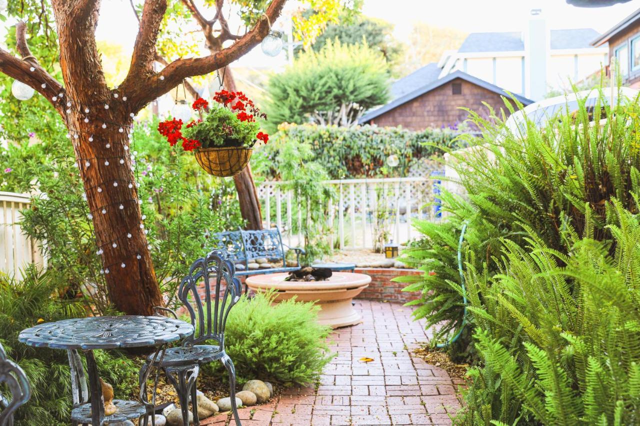 The Old St Angela Inn Pacific Grove Exterior foto